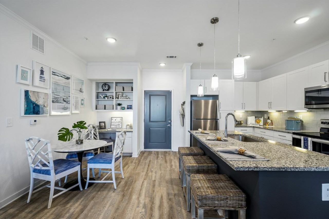 Seaview Apartments at Santa Rosa Beach - Photo 5 of 51