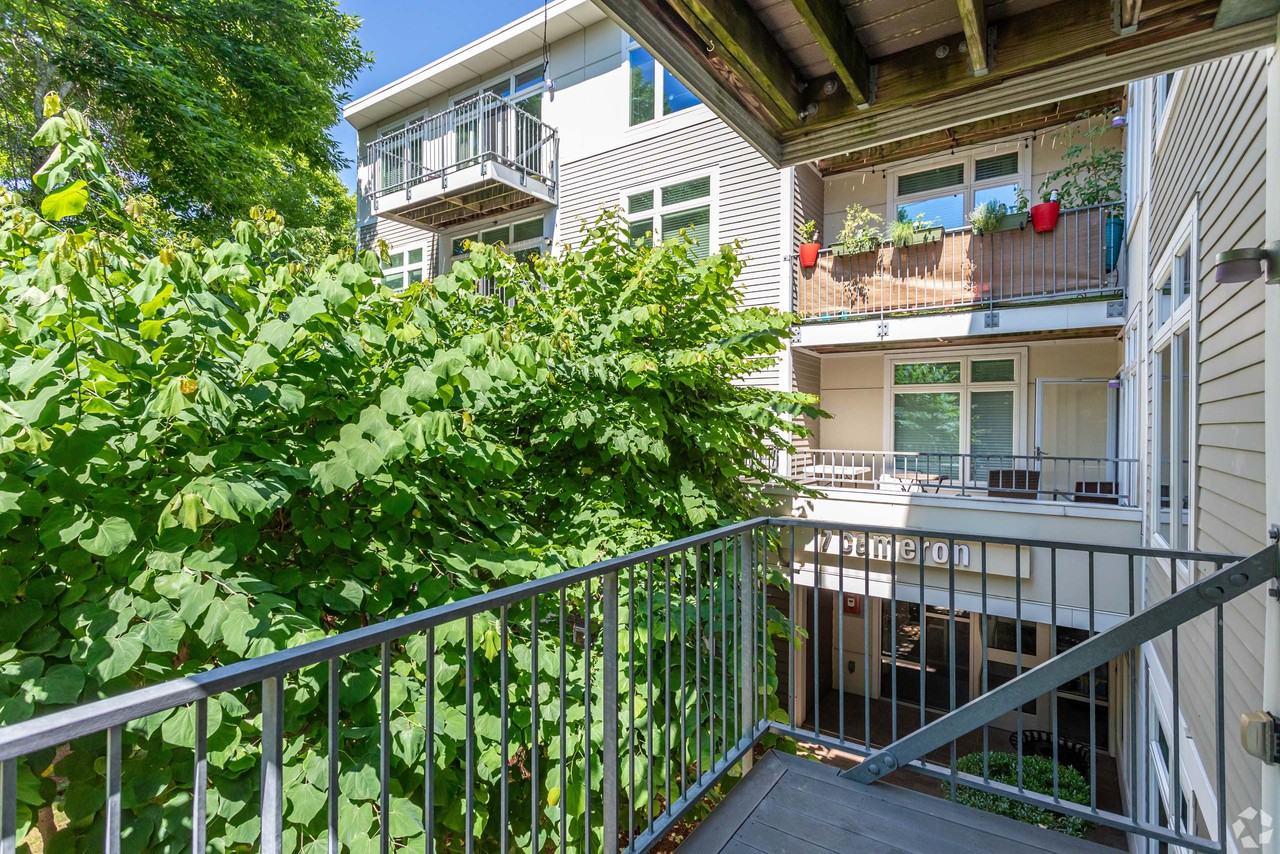 7 Cameron Apartments - Photo 6 of 38