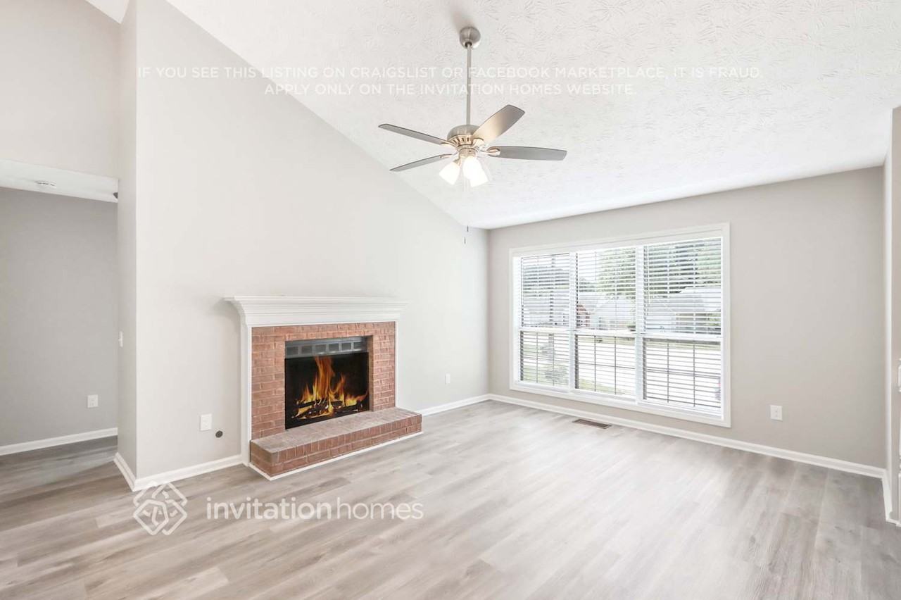 731 Marble Arch Avenue - Photo 2 of 19