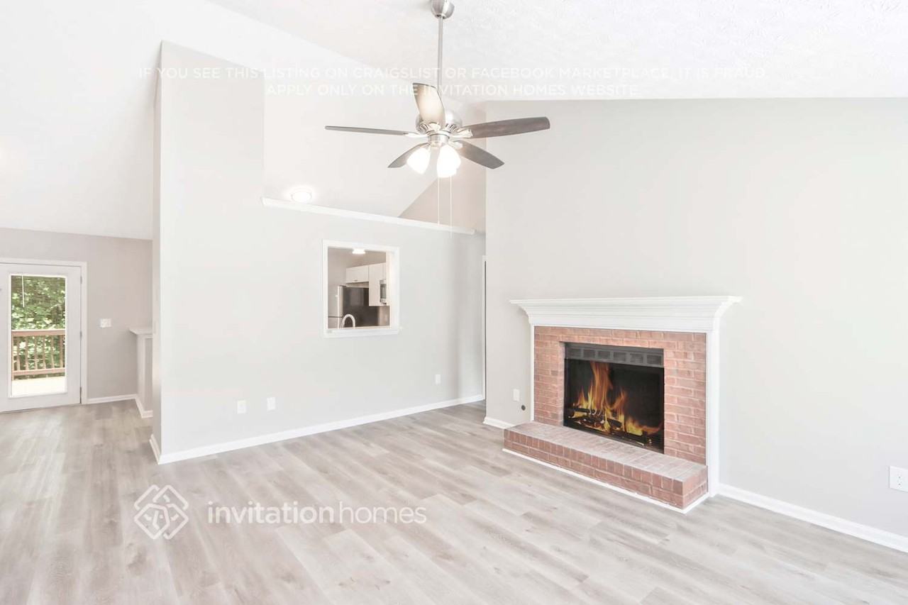 731 Marble Arch Avenue - Photo 3 of 19