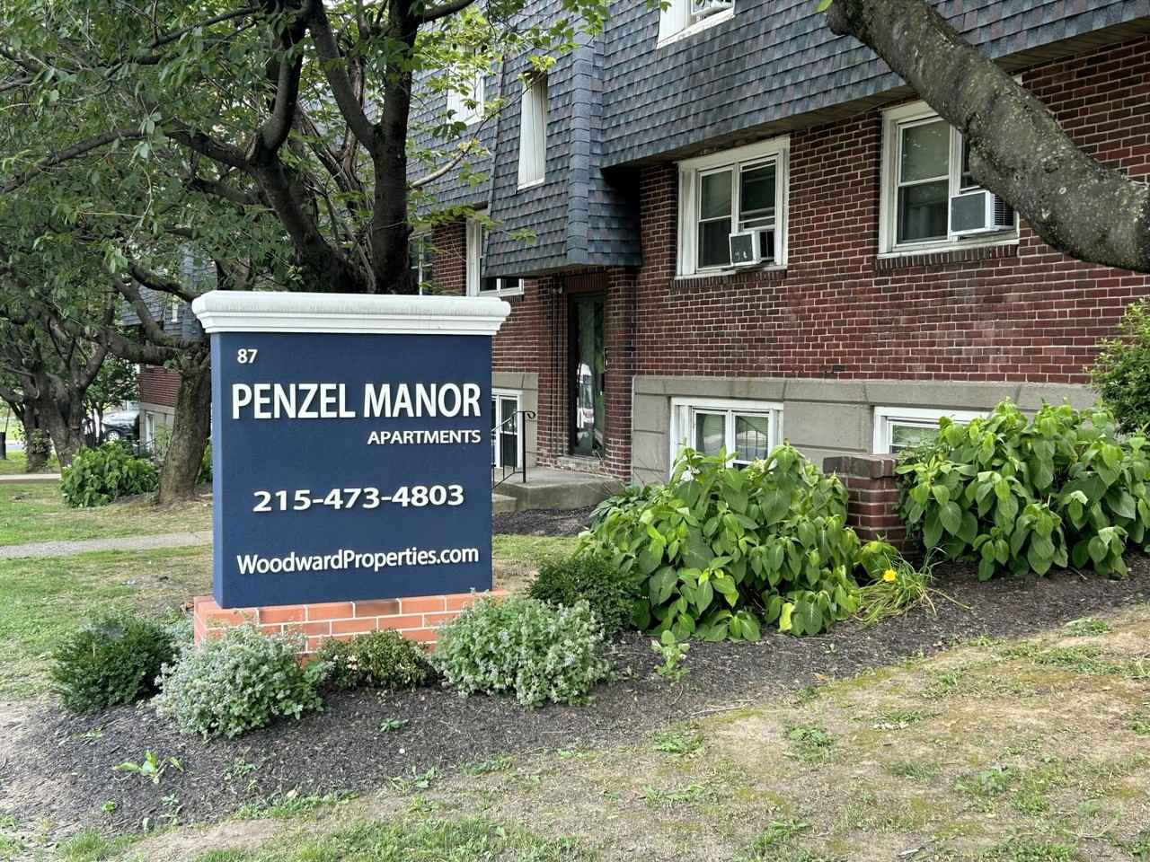 Penzel Manor Apartments - Photo 2 of 18