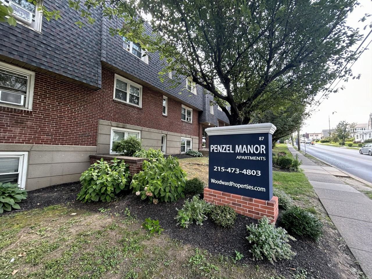 Penzel Manor Apartments - Photo 3 of 18