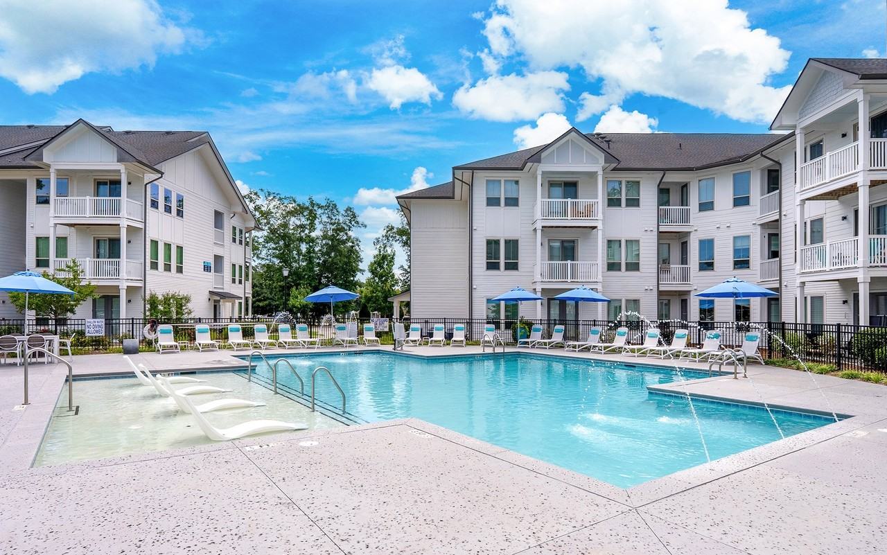 Summer Wind - Photo 5 of 38