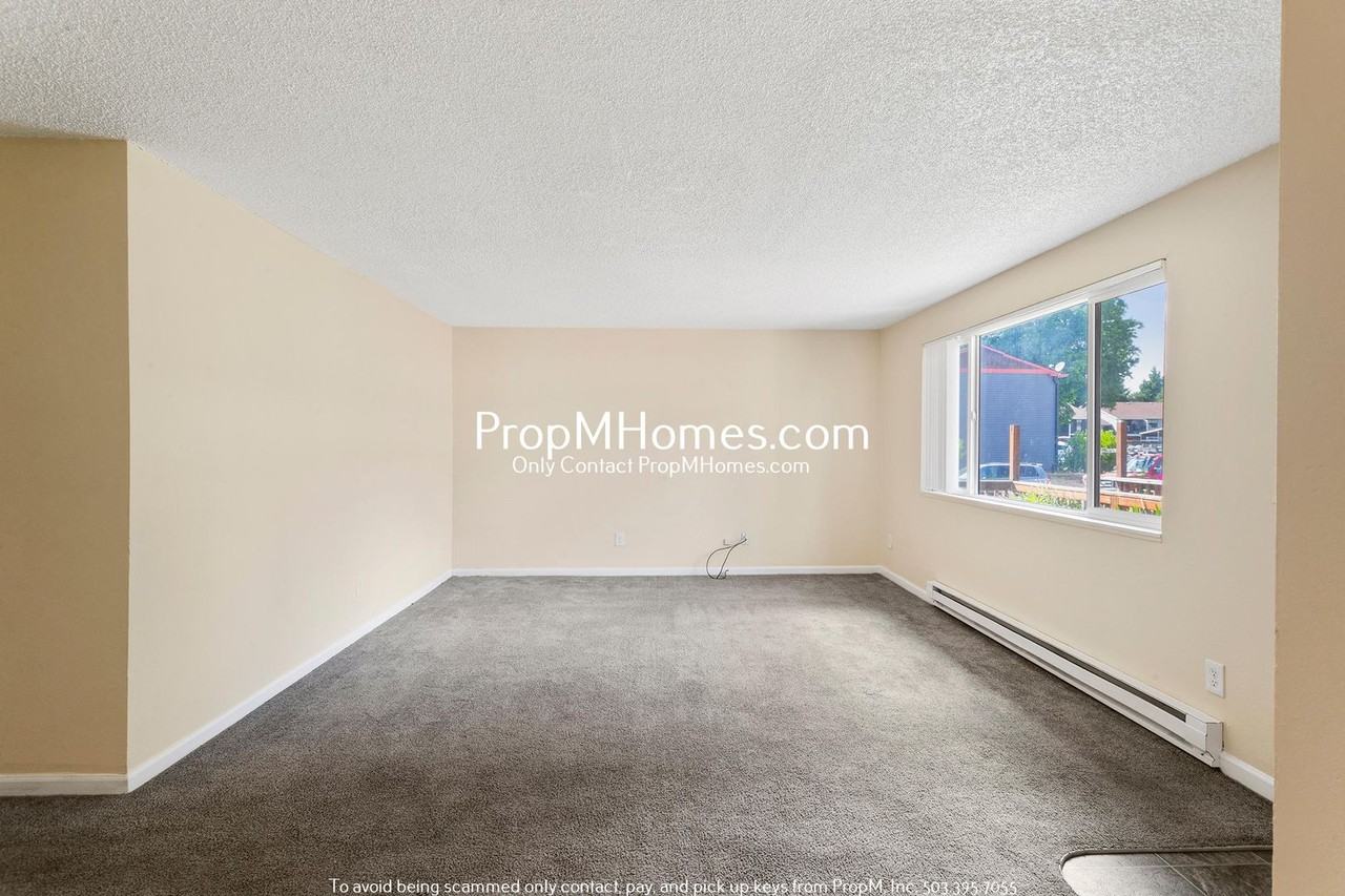 3350 Sw 126th Ave #3 - Photo 3 of 20