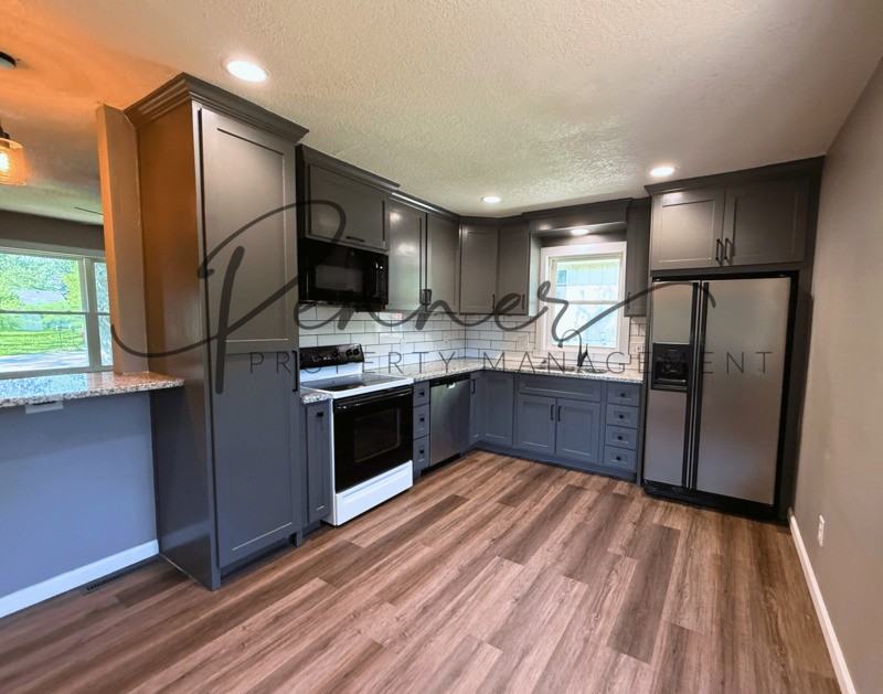 812 Se 14th St - Photo 3 of 12