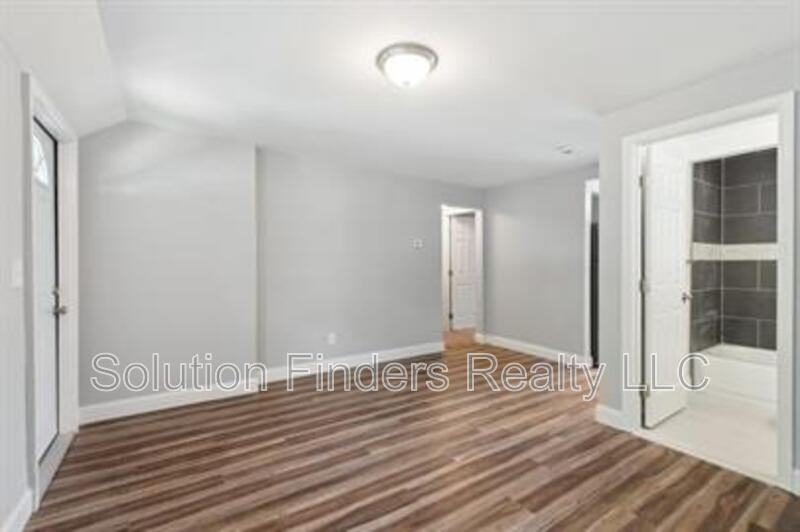 3458 6th St - Photo 7 of 19