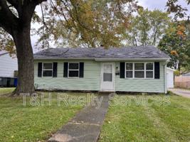 featured image of 1950 Lynwood Dr