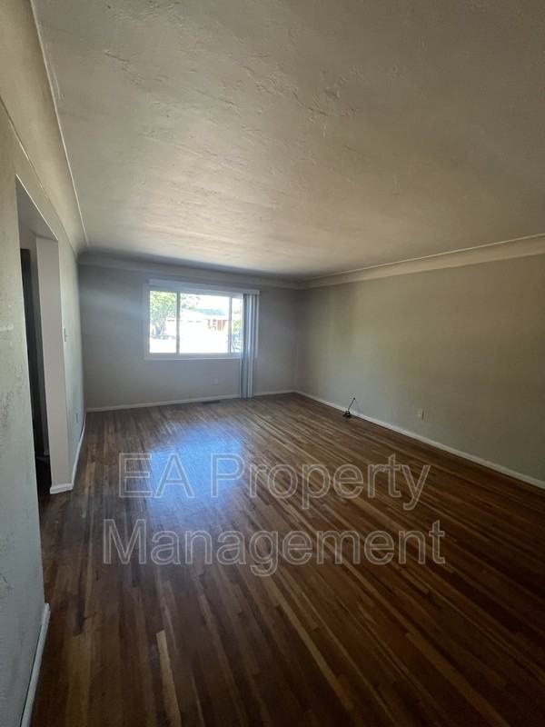 2724 Tennessee St Ne - Photo 3 of 17