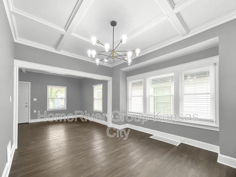 810 Monroe Ave - Photo 3 of 22