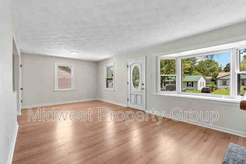 4319 Boswell Ave - Photo 2 of 19