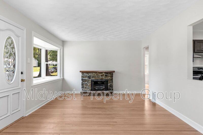 4319 Boswell Ave - Photo 3 of 19