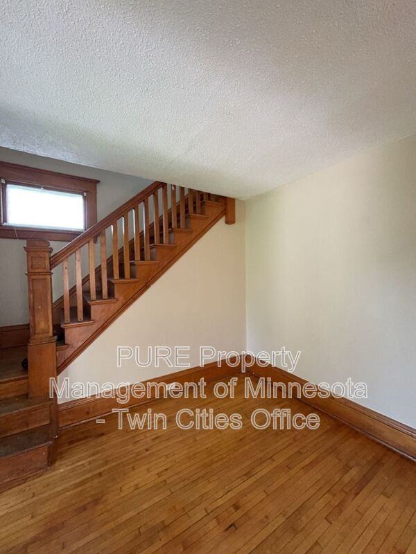 3734 Penn Ave N - Photo 5 of 10