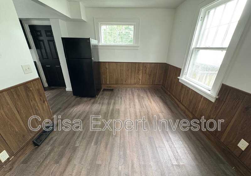 2121 Riedmiller Ave - Photo 3 of 7