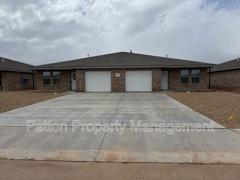 1118 Caprock St #B - Photo 2 of 12