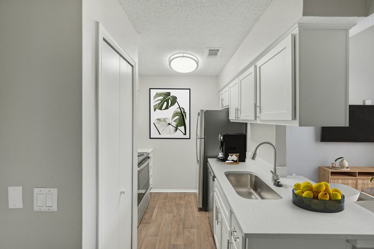 Walnut Creek @ 122 - Photo 2 of 38