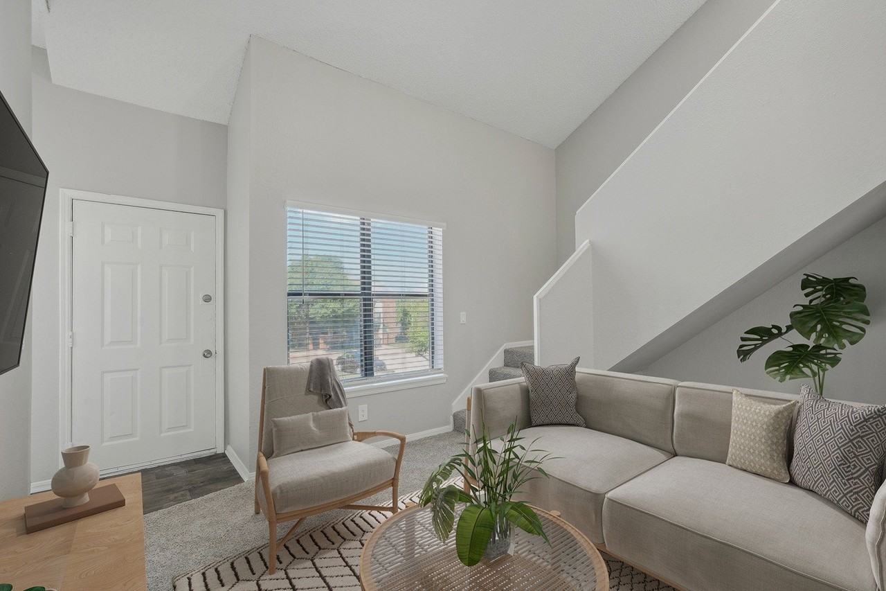 Walnut Creek @ 122 - Photo 4 of 38