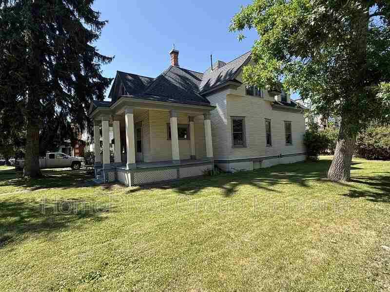 242 S 5th St E - Photo 2 of 13