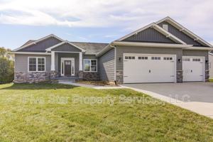 featured image of 60 Moonlight Ct