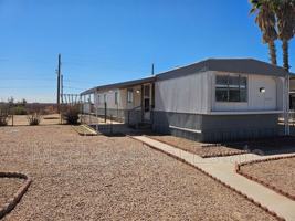 featured image of 1113 W Corinthian Cir