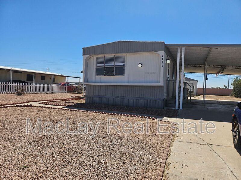 1113 W Corinthian Cir - Photo 2 of 21