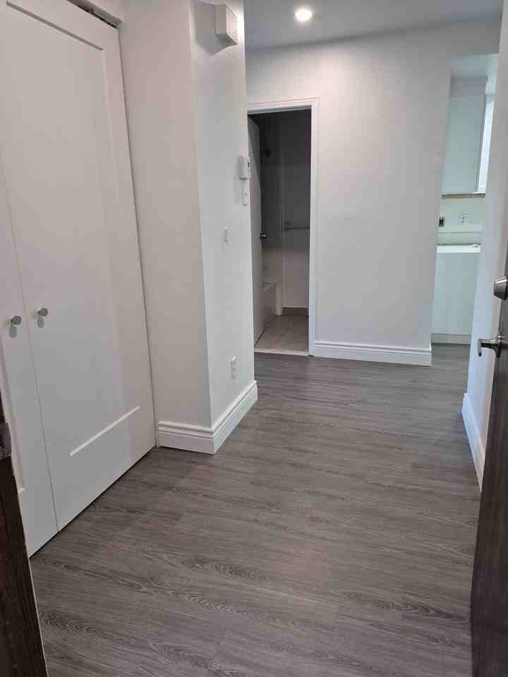 3986 Rue de Bullion #3986 - Photo 5 of 16