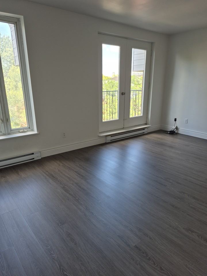 3986 Rue de Bullion #3986 - Photo 7 of 16