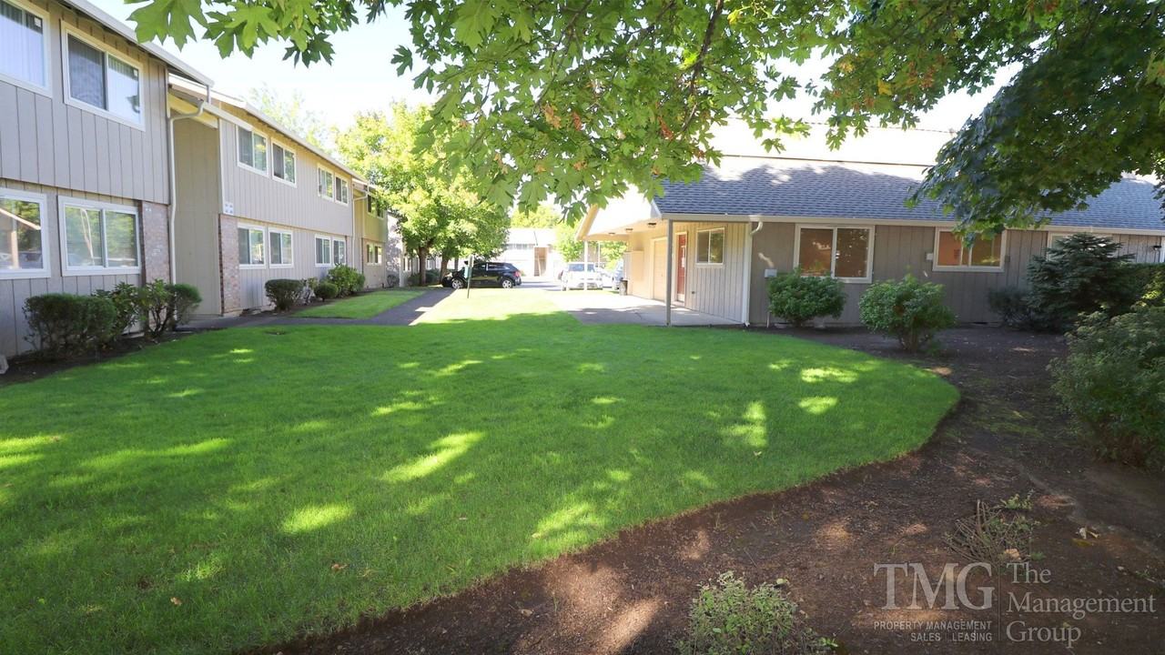 St. John's Park Apartments - Photo 2 of 28