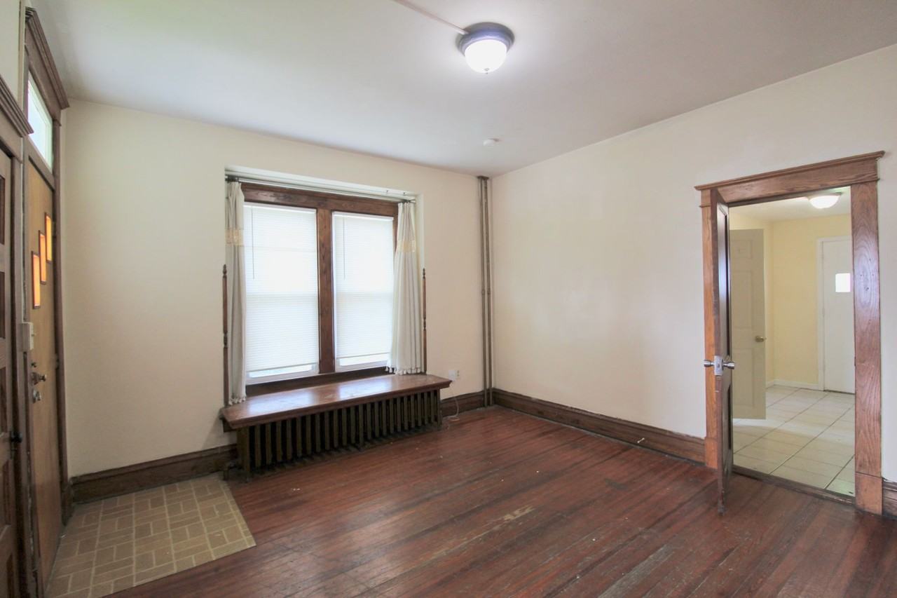 609 Collicello St - Photo 4 of 24