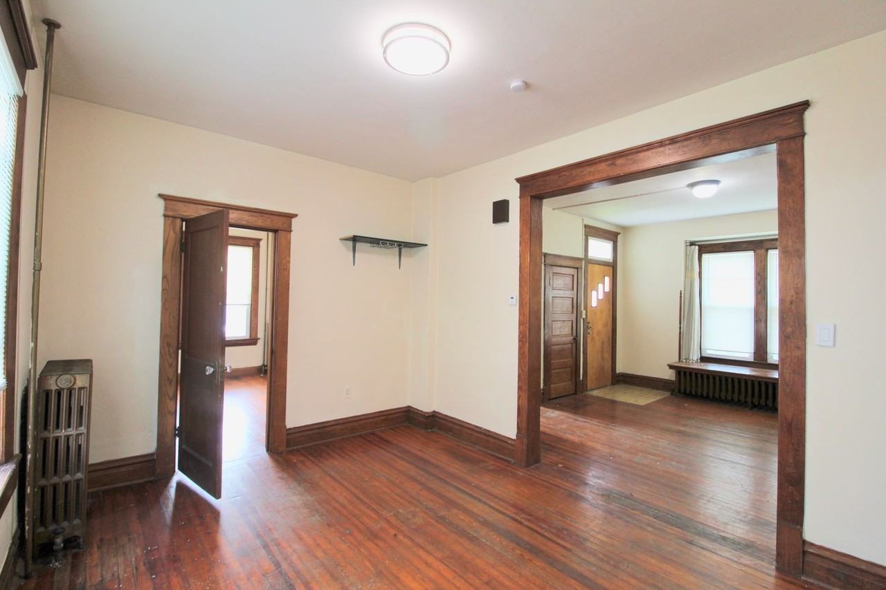 609 Collicello St - Photo 5 of 24