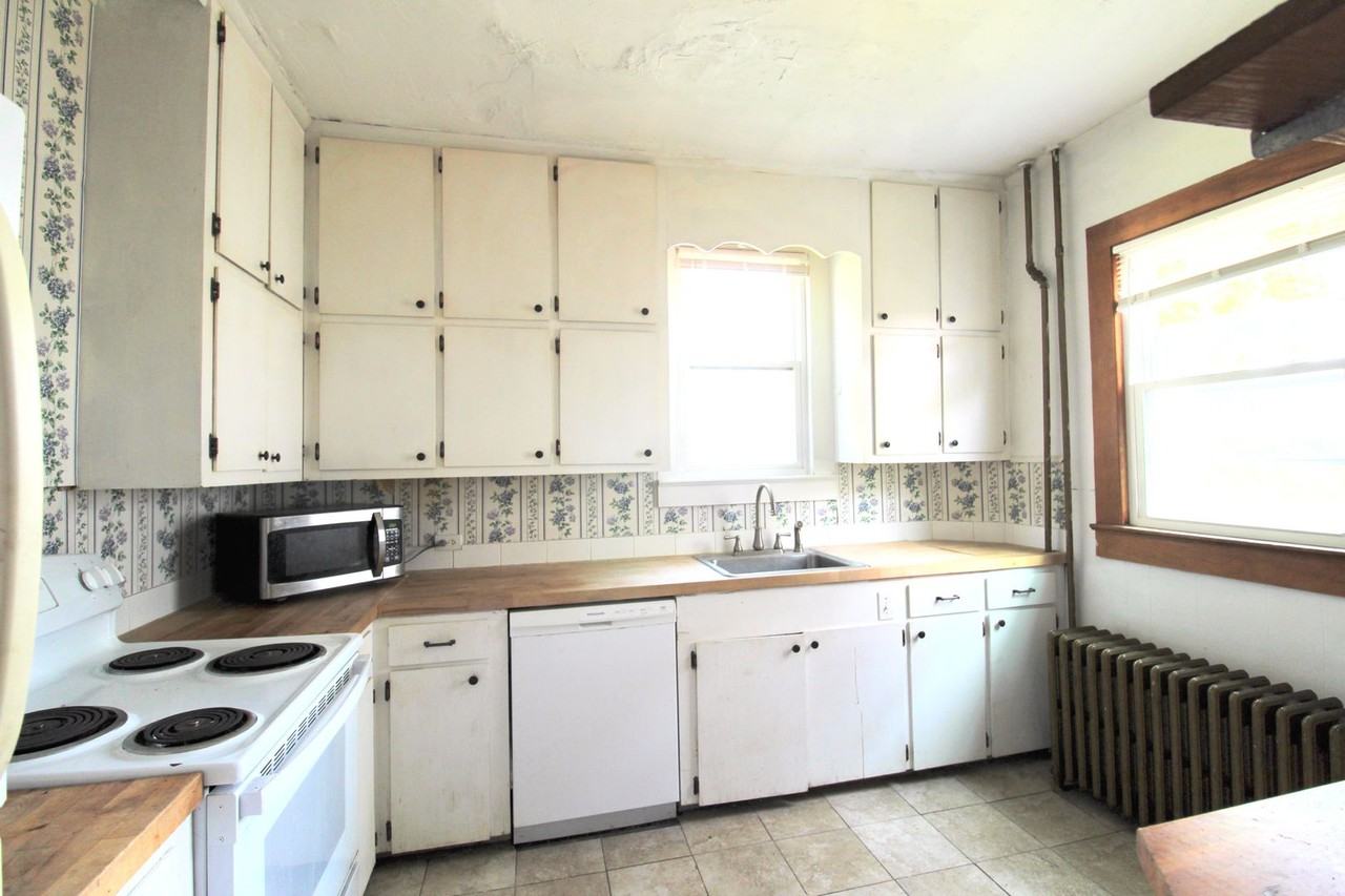 609 Collicello St - Photo 6 of 24