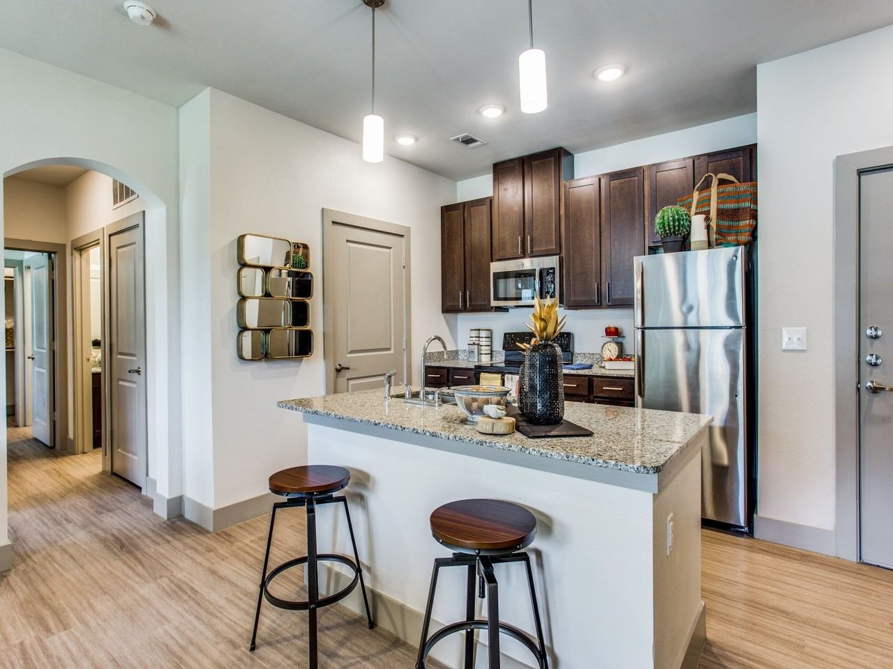 Palladium Crowley - Photo 6 of 31