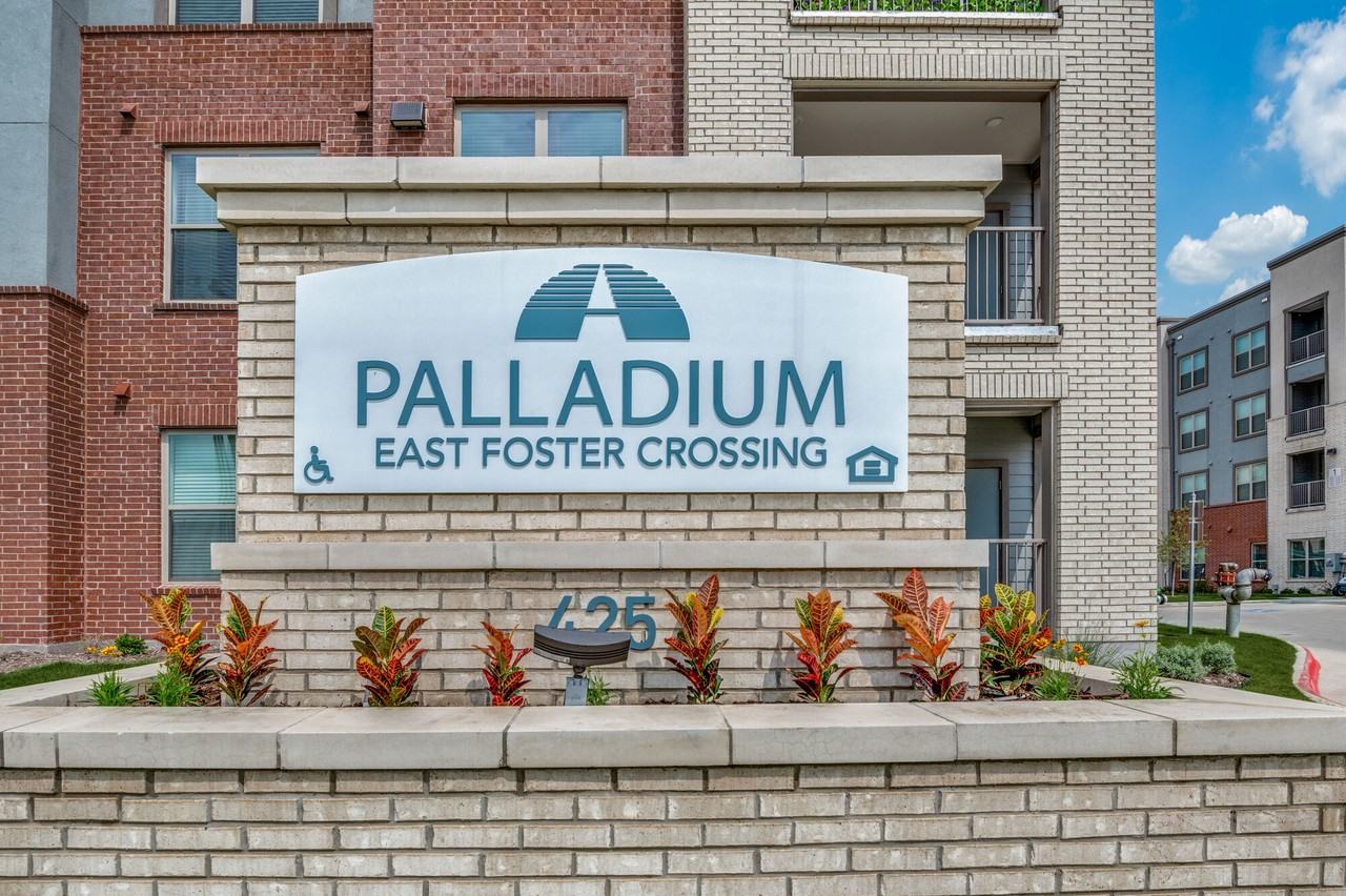 Palladium East Foster Crossing - Photo 3 of 38