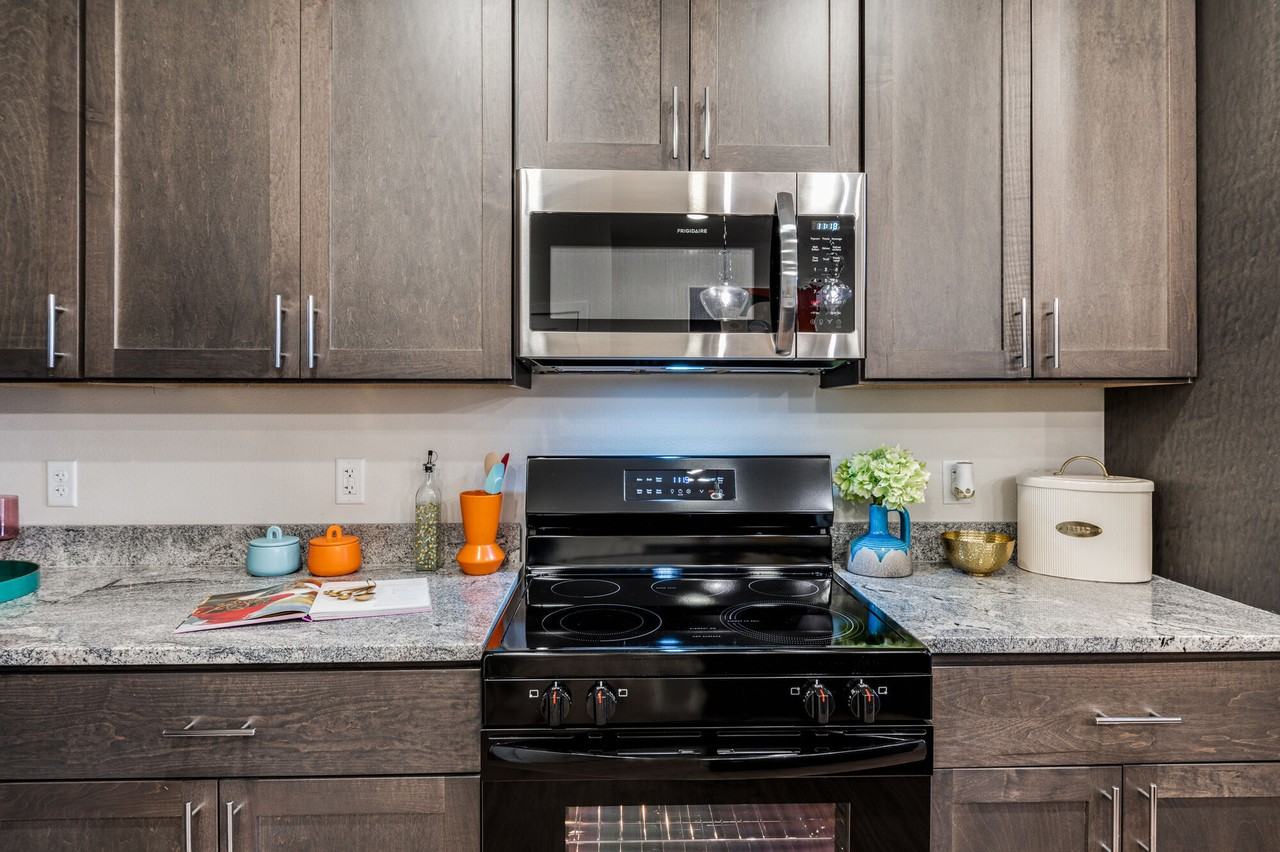 Palladium East Foster Crossing - Photo 7 of 35