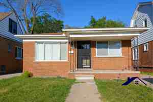 featured image of 15082 Sorrento St