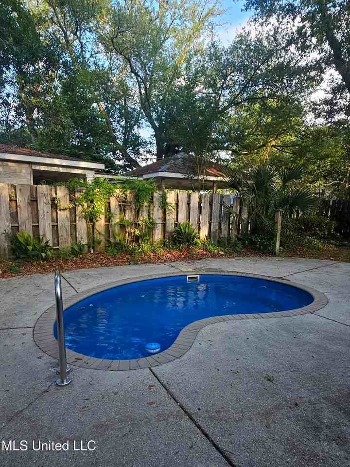 7743 Manini Way - Photo 2 of 15