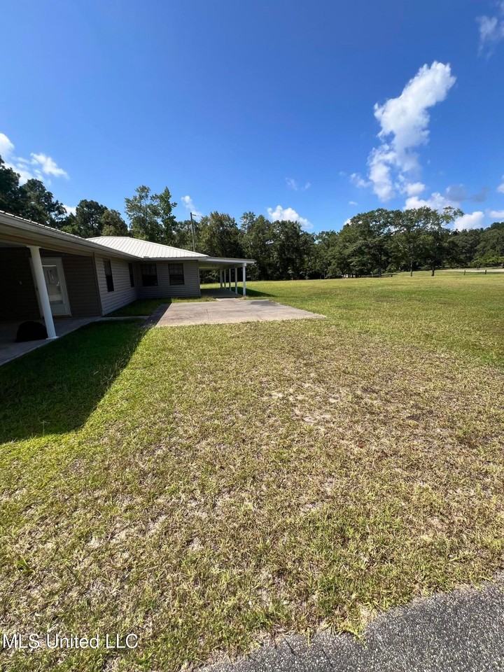 78 Timber Ridge Rd - Photo 3 of 13