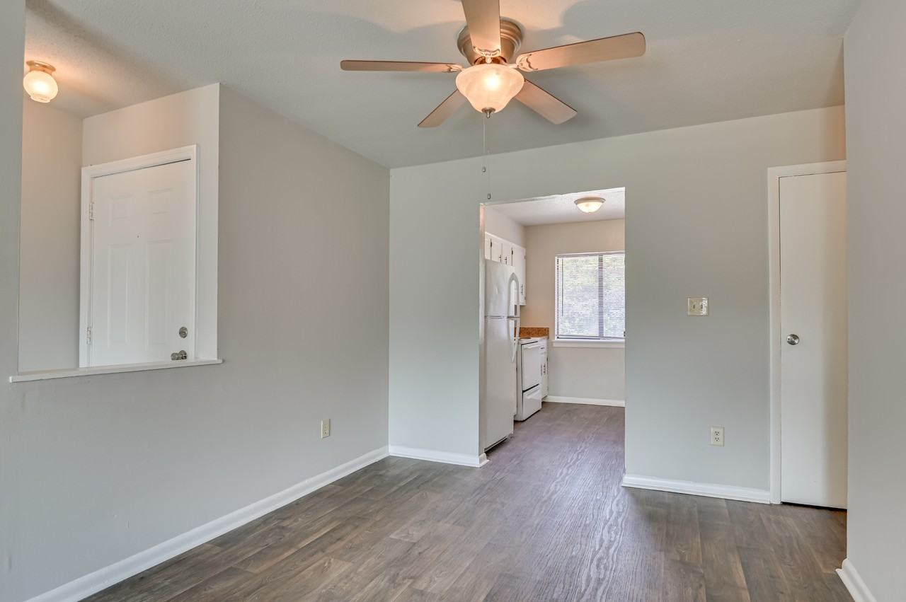 Regency Village - Photo 7 of 50