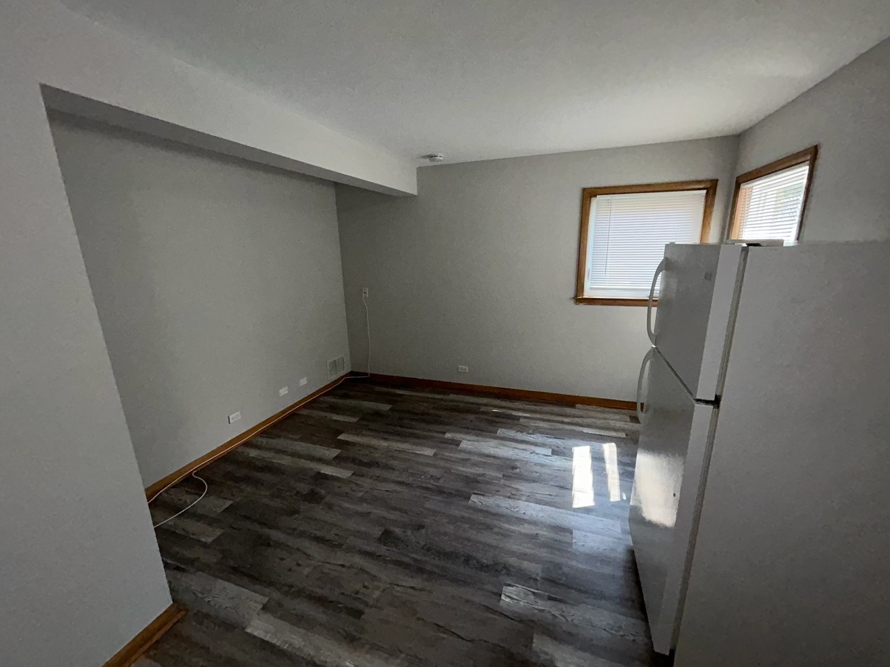 7106 W 16th - Photo 3 of 9
