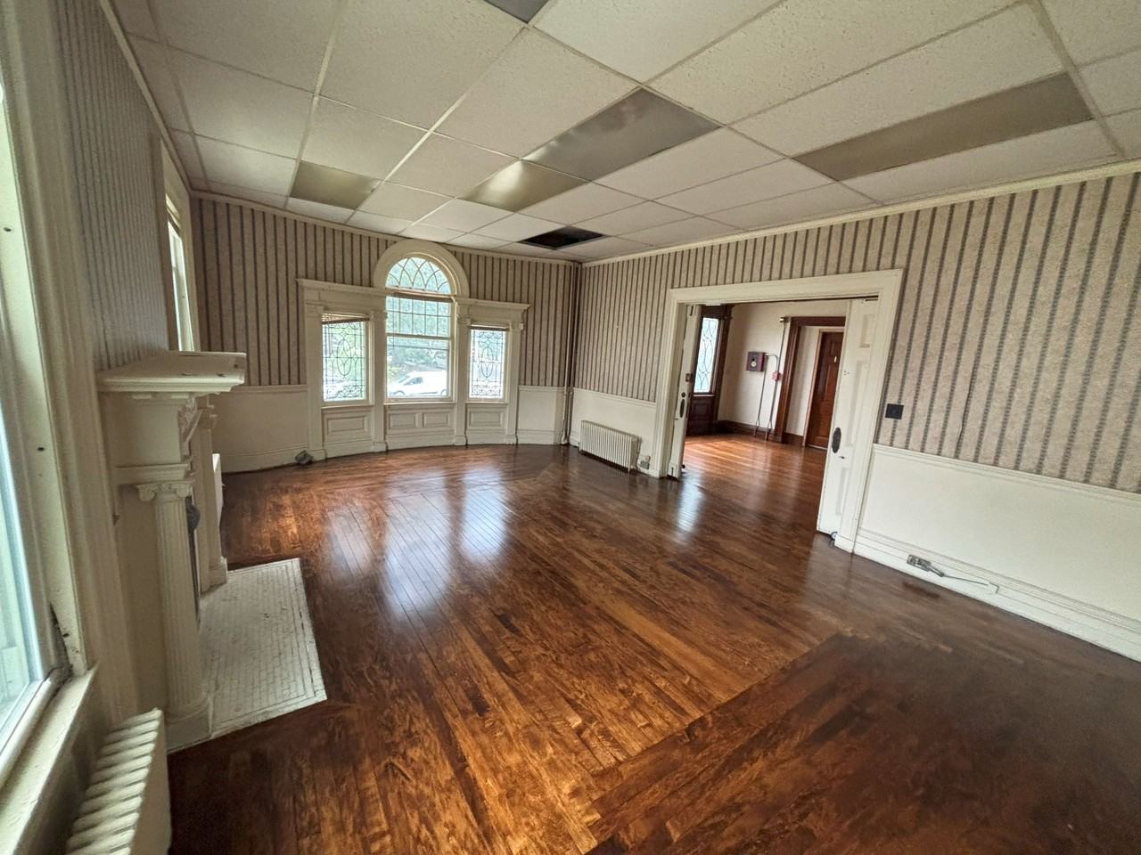 190 Broad Street - Photo 2 of 7