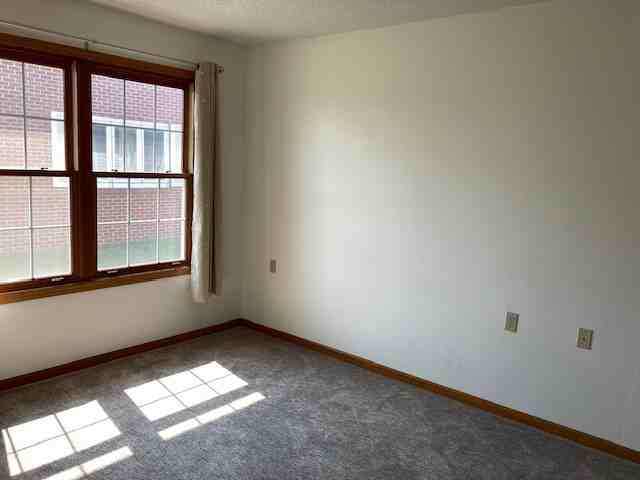 106 Harrison Street - Photo 6 of 10