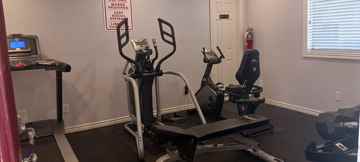 featured image of 1401 W Dove Ave