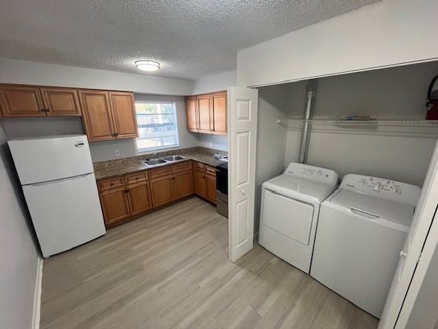 6909 Karin Court - Photo 5 of 20