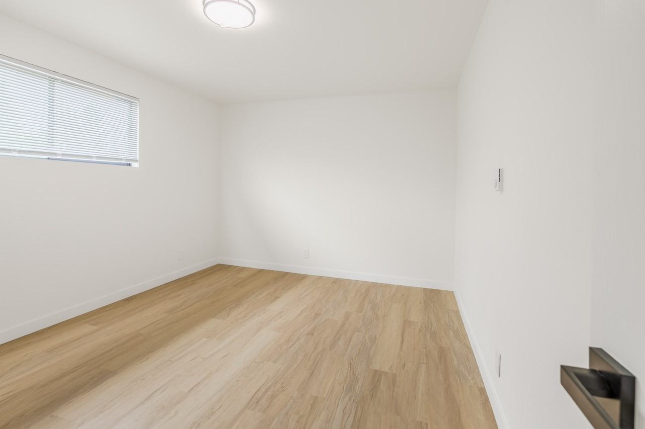 720 108th Street South - Photo 6 of 31