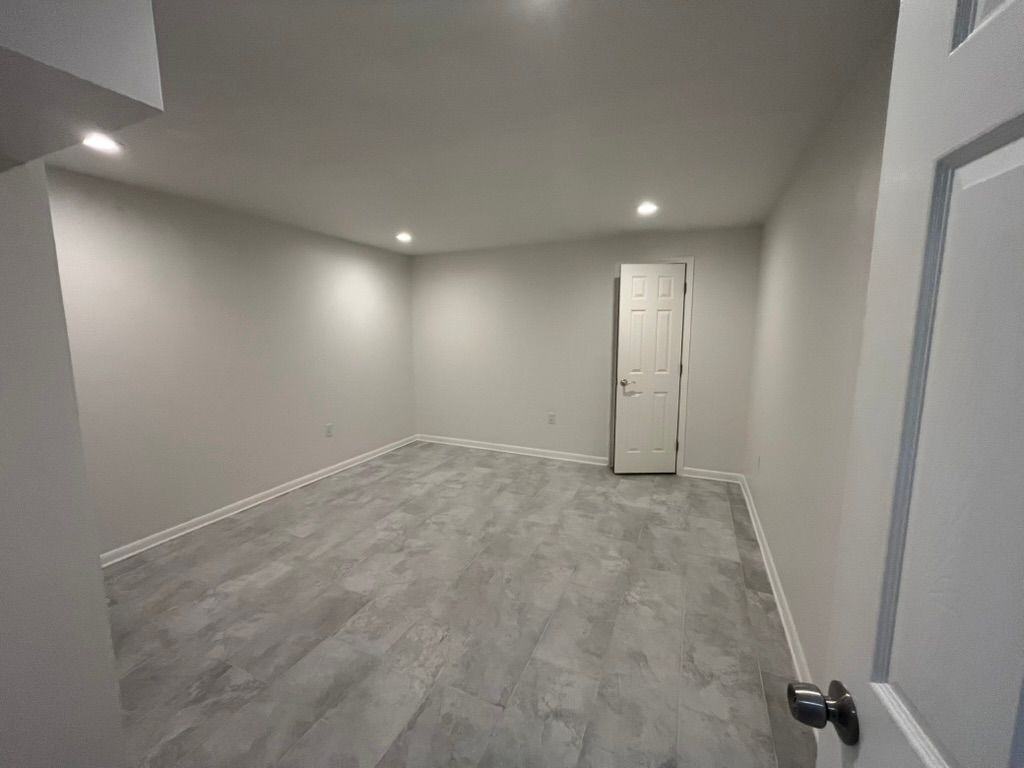 1106 Landerset Dr - Photo 7 of 11