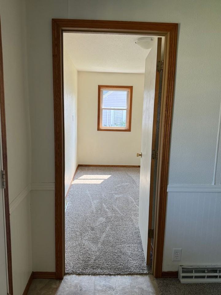 205 E Park St - Photo 3 of 21