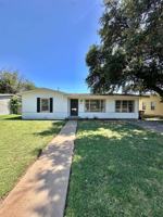featured image of 2473 Culver Ave