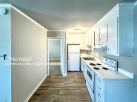 featured image of 2576 Alcott Rd #B