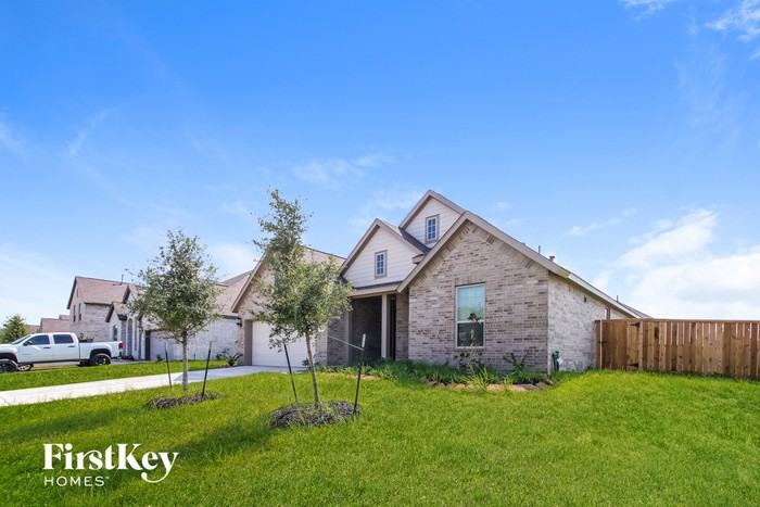 4231 Redford Valley Rd - Photo 3 of 15