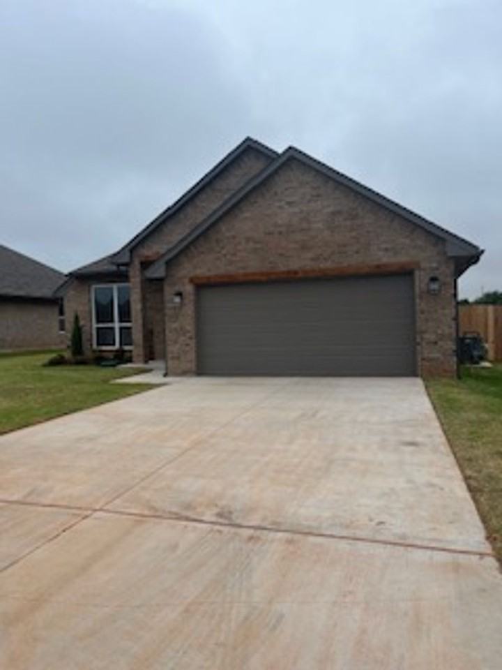 16009 Capulet Dr - Photo 2 of 17