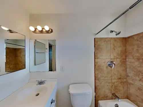 10712 Woodland Ave Ne #NA - Photo 2 of 5